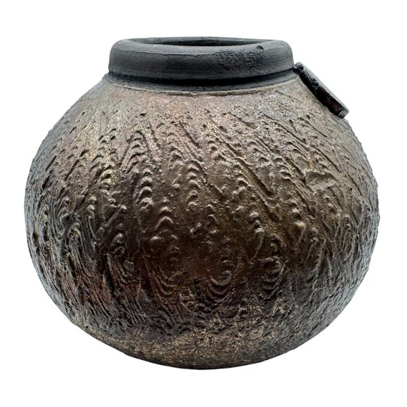 Signed Raku 4.5"Tall x 5" Round Vase Bowl w/ Applique 4.5"Tall x 5" Wide Beautif - Picture 4 of 8